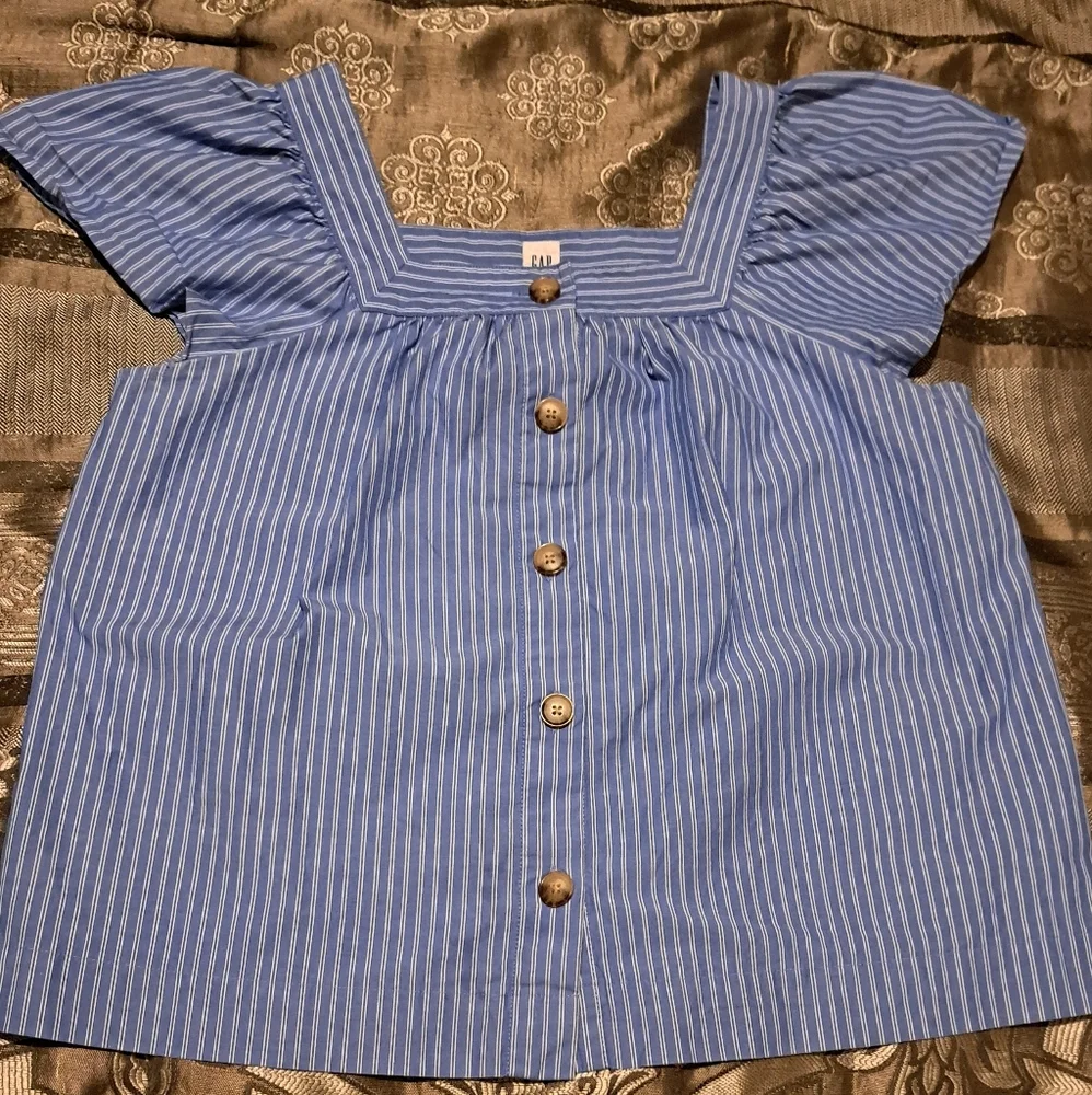 Gap top in S sz - Picture 4 of 4